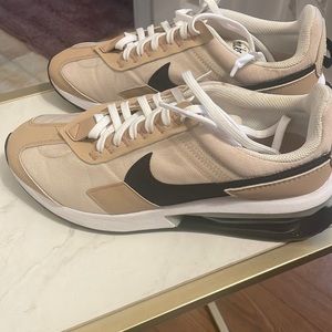 Nike Air Max Like New